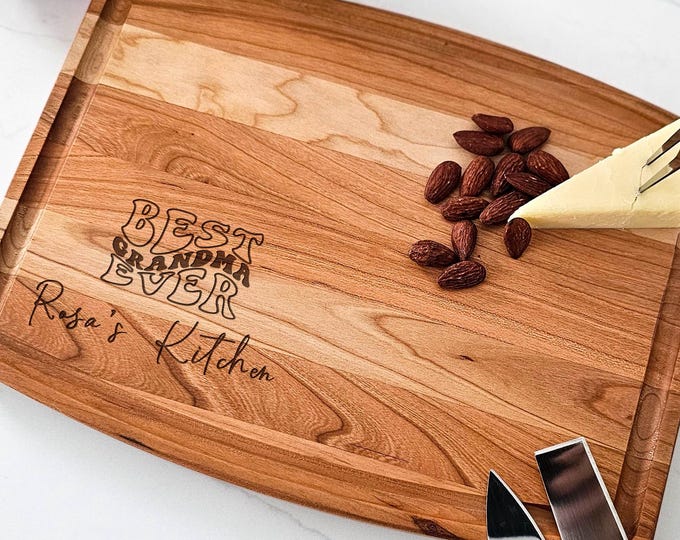 Personalized Cutting Board – "Best Grandma Ever": Custom Engraved Charcuterie Board, Perfect Gift for Grandma, Mother's Day Present