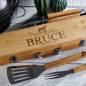 Personalized Engraved BBQ Set – Custom Grill Master Tool Set in Bamboo Case for BBQ Lovers, Father’s Day, Housewarming and Christmas Gifts