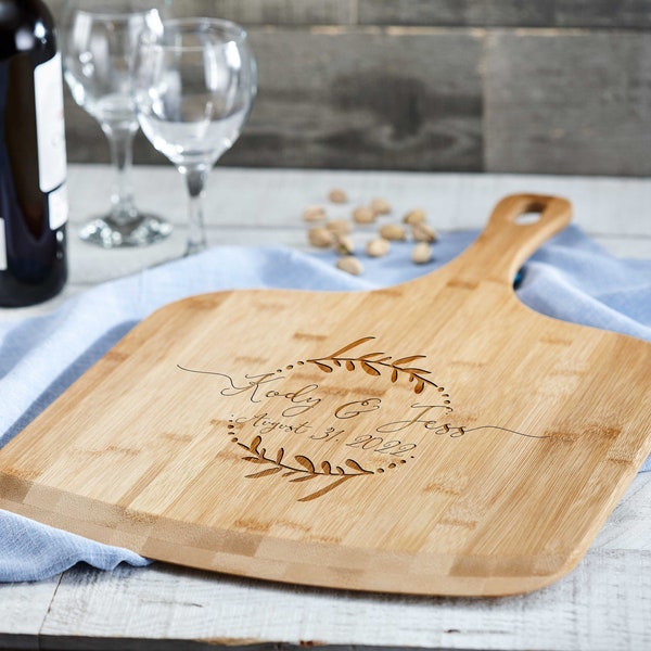 Personalized pizza boards, custom pizza peel, engraved pizza board, Serving Pizza Board, housewarming gift, Pizza lovers