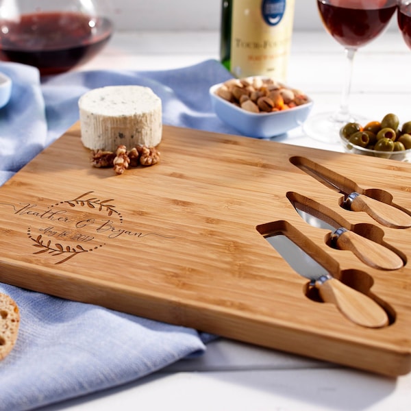 Personalized cheese board set, Custom cheese board set, Engraved cutting board, Wedding gifts, Gifts for the couple, Christmas gifts