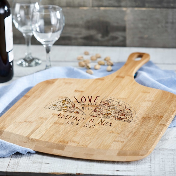 Personalized pizza board, custom pizza peel, engraved pizza board, housewarming gift, Pizza lovers, Christmas Gift