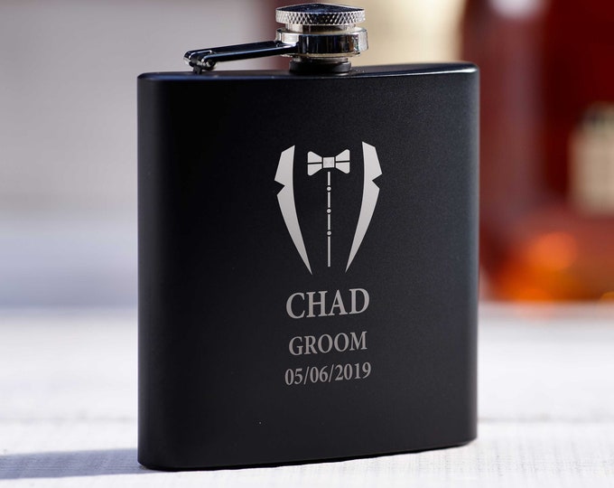 Personalized Flask, Personalized Flask Set with Shot Glasses , leatherette gift box with flask, Groomsman Gifts, Best man Gifts