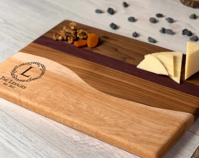 Custom engraving Cutting board, Personalized Board, Wedding Gift, Gift for the couple, Unique Cutting Board, Housewarming Gift