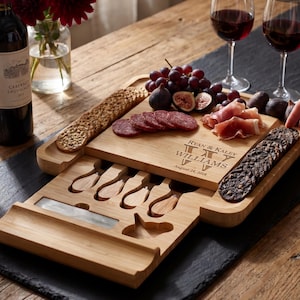Personalized cheese board set, Custom cheese board set, Engraved cutting board, Wedding gifts, Gifts for the couple, Christmas gifts