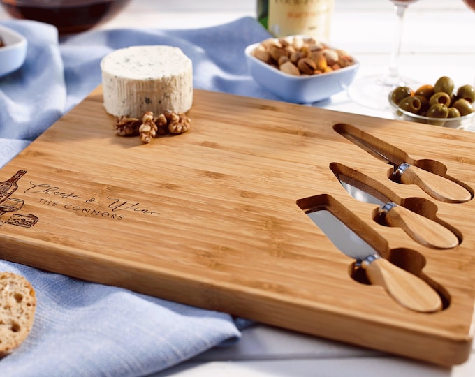 Personalized cheese board set, Custom cheese board set, Engraved cutting board, Wedding gifts, Gifts for the couple, Christmas gift