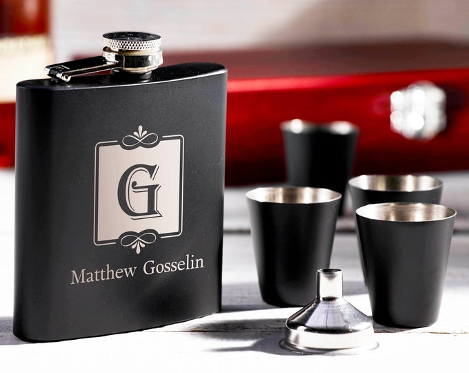 Personalized Flask, Personalized Flask Set with Shot Glasses , wooden gift box with  flask, Groomsman Gifts, Best man Gifts. weddings gifts