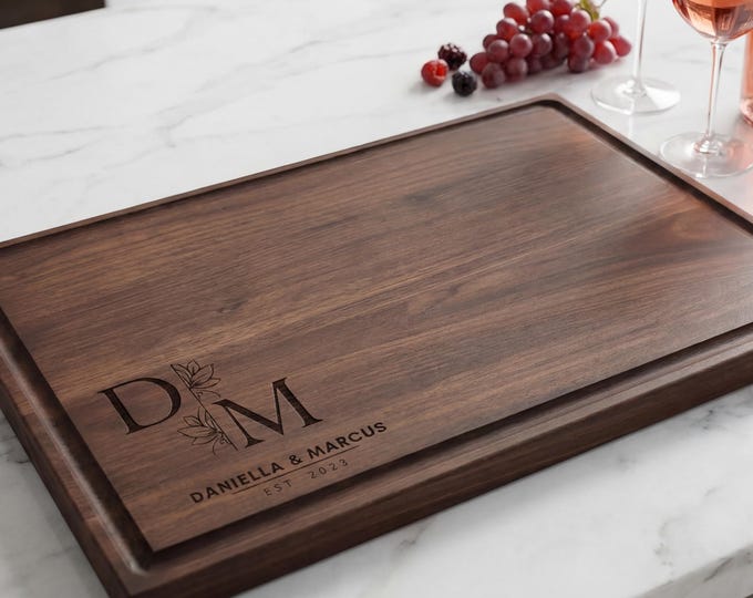 Personalized cutting board – Couples Gift, Customized Cutting Board, Engagement Gift, Housewarming Gift, Wedding gift, Anniversary Gift