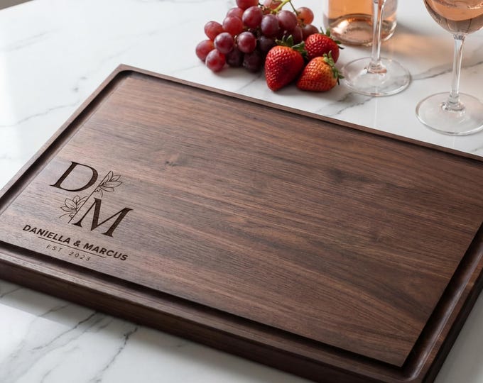 Personalized cutting board – Couples Gift, Customized Cutting Board, Engagement Gift, Housewarming Gift, Wedding gift, Anniversary Gift