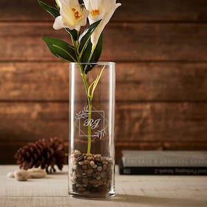 Personalized Vase, Table Decor Vase, Custom Engraved Flower Vase, Monogrammed, Gift for her, Mom Gift, Grandma Gift, Wife Gift, Siter Gift