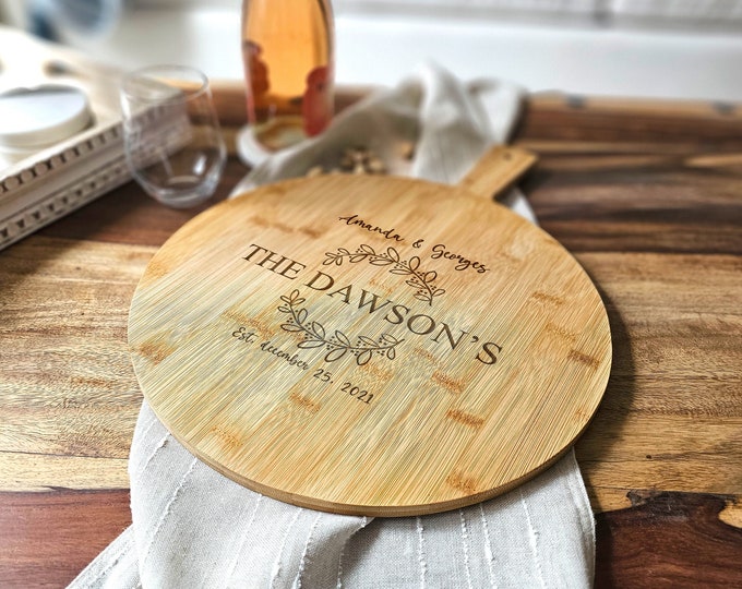 Personalized Bamboo Pizza Peel | Laser-Engraved Custom Pizza Board | Wedding Gift | Housewarming Present | Kitchen Deco