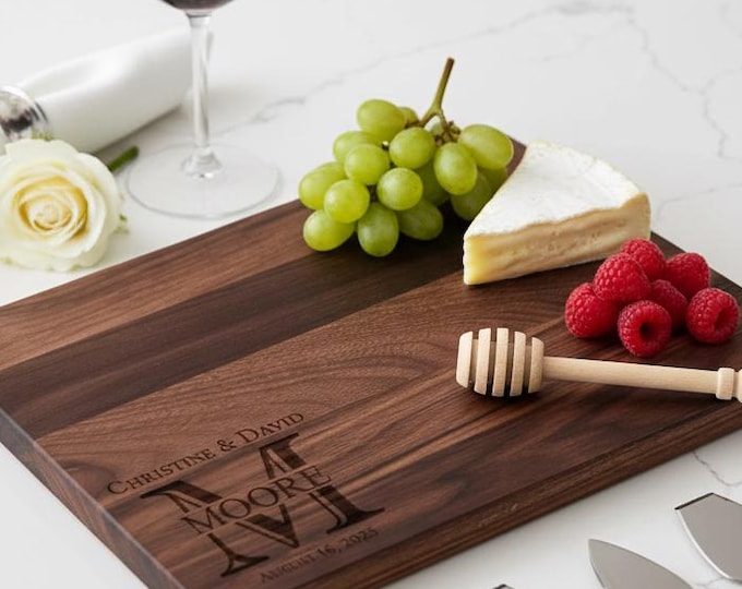 Personalized cutting board, Monogrammed Cutting Board, Housewarming gift, Wedding Gift, Housewarming Gift, Anniversary Gift, Engagement Gift