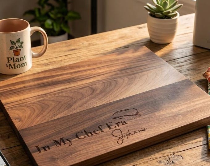 Personalized "In My Chef Era" Cutting Board | Custom Walnut Charcuterie Platter & Trendy Cooking Gift for Boyfriend