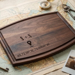 Custom Coordinates Gift | Personalized Cutting Board & "Where We Met" Map Location Present