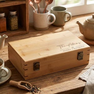 Personalized Bamboo Tea Box | Custom Family Name Tea Organizer & Wedding Gift for Couple