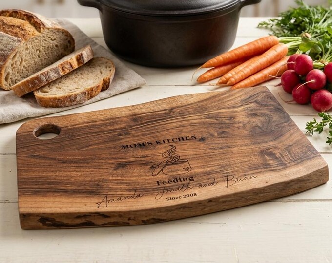 Mom Kitchen Gift | Personalized Cutting Board & "Feeding the Family" Live Edge Platter