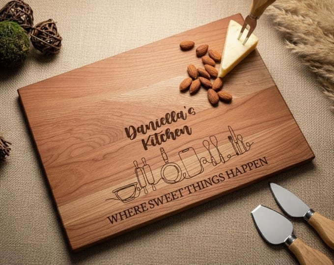 Personalized cutting board – Enchanted Kitchen: Custom Engraved Gift for Mom & Grandmom, Unique Mother's Day Kitchen Decor