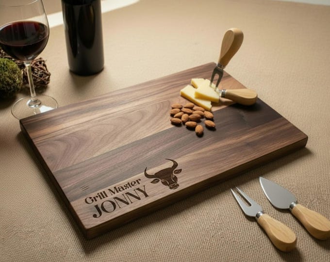 Personalized Cutting Board – Grill Master: Customized Cutting Board, Gifts for Dad, Charcuterie Board Gift for Men, Grill Accessories Gift