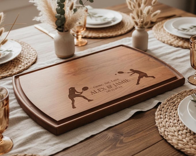 Personalized Charcuterie Board – Tennis Couple: Customized Cutting Board | Sporty Couple, Engagement, Housewarming, Wedding, Hosting Gift