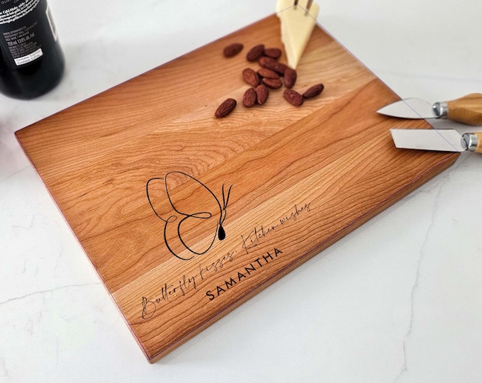 Personalized cutting board – Butterfly: Custom Engraved Keepsake for Mom & Grandma – Ideal Mother’s Day, Birthday Gifts with Kitchen Decor
