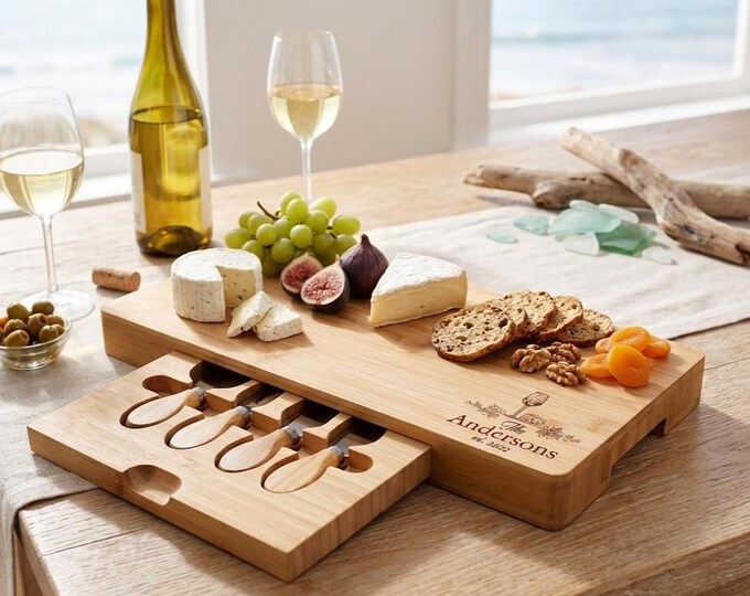 Personalized cheese board set, Custom cheese board set, Engraved cutting board, Wedding gifts, Gifts for the couple, Christmas gifts