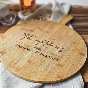 Personalized Bamboo Pizza Peel | Laser-Engraved Custom Pizza Board | Wedding Gift | Housewarming Present | Kitchen Deco