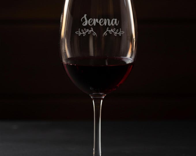Personalized wine Glass, Customized Wine Glass, Monogrammed Glass, wedding gifts, Bachelorette Party Favors, Bridesmaid Gifts, Gift for her