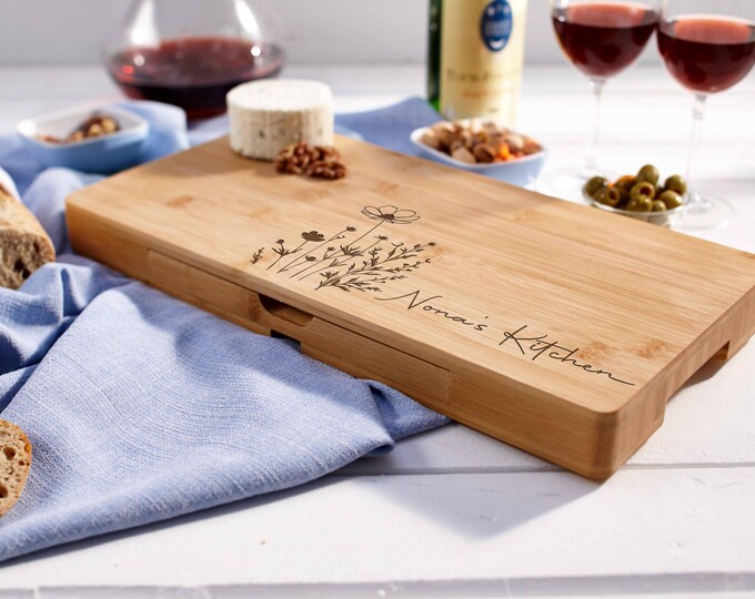 Personalized Charcuterie Board – Floral Design: Custom Engraved  Cheese Board,  Kitchen Decor, Mom, Grandma, Birthday, Nonna's Kitchen Gift