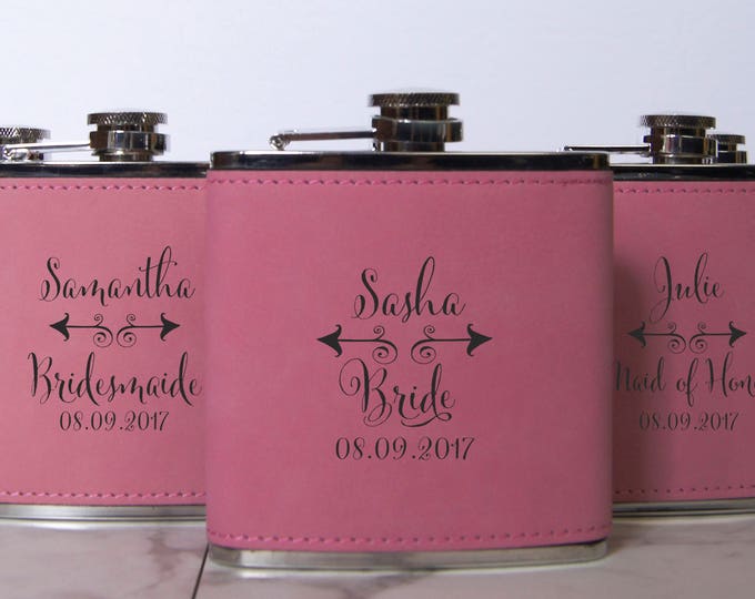 Personalized Set Of 8 Flasks, Bridesmaids Wedding Gift, Maid of honor Leather Flasks, Customized Wedding Flasks, Engraved Leatherette Flasks
