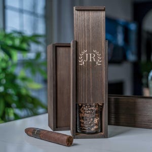 Custom Engraved Cigar Box – Personalized Groomsmen Gift, Wedding Keepsake, Best Man Gift, Custom Cigar Storage Box for Men