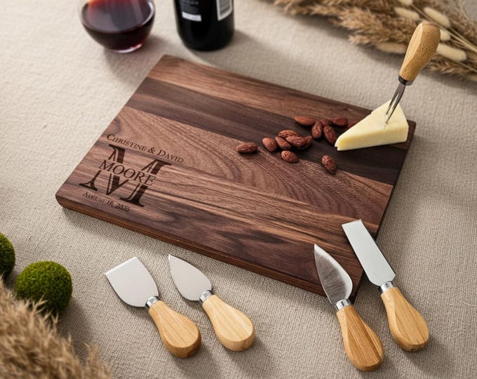 Personalized cutting board, Monogrammed Cutting Board, Housewarming gift, Wedding Gift, Housewarming Gift, Anniversary Gift, Engagement Gift