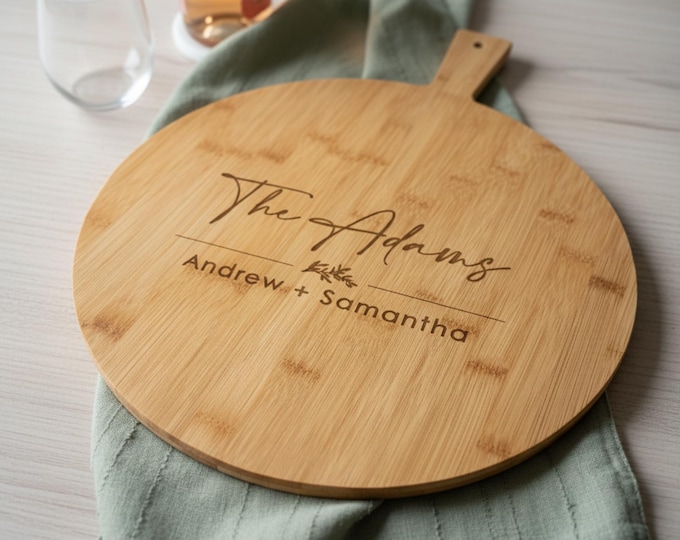 Personalized Bamboo Pizza Peel | Laser-Engraved Custom Pizza Board | Wedding Gift | Housewarming Present | Kitchen Deco