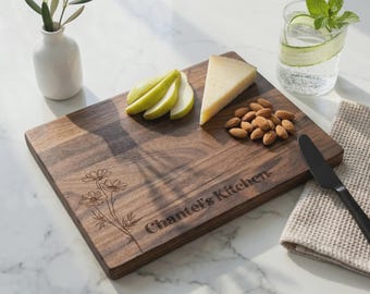 Personalized Walnut Cutting Board for Mom, Custom Engraved Floral Charcuterie Board, Gift for Grandma