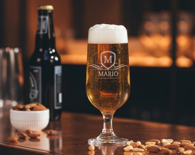Personalized Glasses, Custom Engraved Beer Glass, Wedding Gift for Groomsmen, Monogrammed Beer Glass, Groomsmen gifts, Pilsner Beer glass