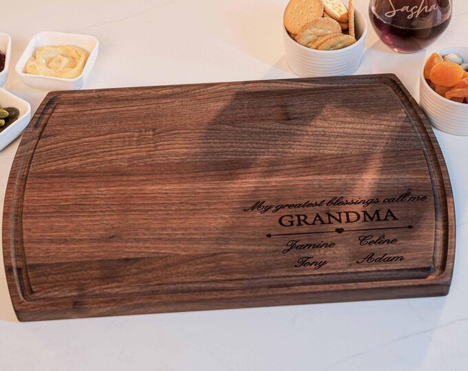 Personalized Charcuterie Board – Grandma Gift: Custom Cutting Board | Present From Grandkids, Mother's Day, Hosting, Engraved Kitchen Decor