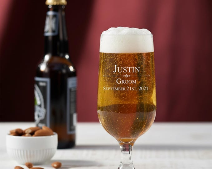 Personalized Glasses, Custom Engraved Beer Glass, Wedding Gift for Groomsmen, Monogrammed Beer Glass, Groomsmen gifts, Pilsner Beer glass