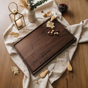 Personalized cutting board, Custom cutting board, Engraved cutting board, Wedding gifts, Gifts for the couple, Christmas gifts Bild 4
