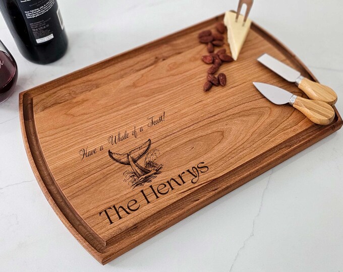 Personalized cutting board – Nautical Feast: Custom Engraved "Have a Whale of a Feast!", Unique Kitchen Decor & Gift for Housewarmings