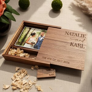 Album photo de mariage personnalisé, boîte mémoire en bois gravée personnalisée - USB 64 Go, boîte photo 4 x 6, cadeau de mariage, cadeau de couple