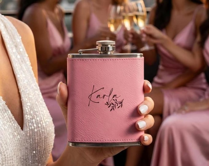Personalized Flask For Her, Custom Engraved Flask Set with Shot Glasses, Bridesmaid Gift, Gift for Her, Bachelorette Party Gift