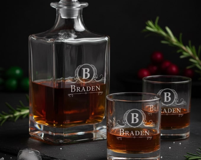 Personalized Whiskey Decanter, Engraved Decanter Set, Monogrammed decanter, Groomsmen Gift, Scotch Decanter, Housewarming Gift