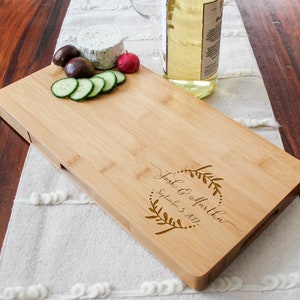 Personalized cheese board set, Custom cheese board set, Engraved cutting board, Wedding gifts, Gifts for the couple, Christmas gifts image 3