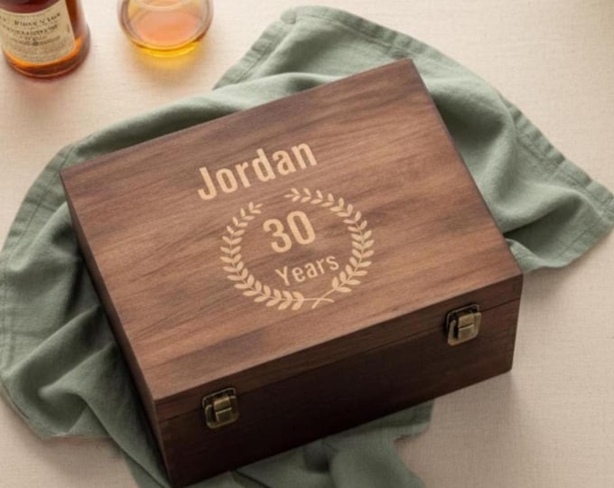 Personalized wooden gift box, Engraved Name Box, Wooden Keepsake box, Groomsman gift box, Rustic Gift Box, Christmas gift box
