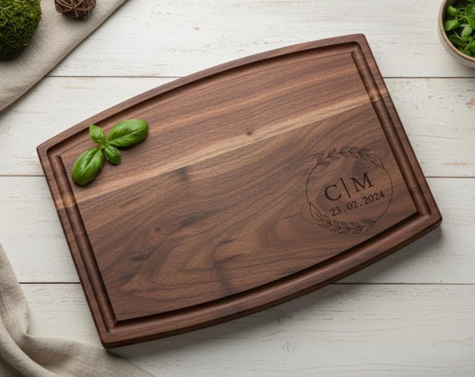 Personalized Walnut cutting board, Custom cutting board, Engraved cutting board, Wedding gifts, Gifts for the couple, Christmas gifts