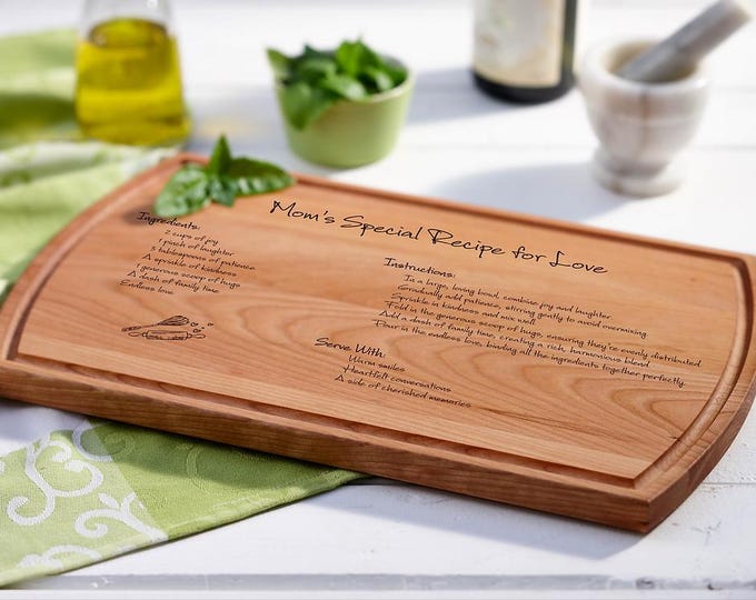Personalized Love Recipe Cutting Board – Custom Engraved Gift for Mom/Grandma – Unique Mothers Day Kitchen Decor – Wooden Charcuterie Board