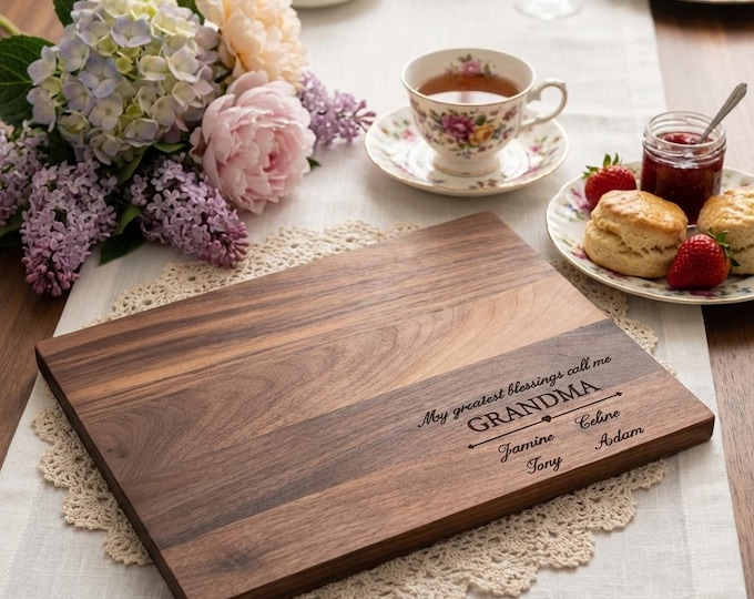 Personalized Wooden Cutting Board for Grandma, Custom Engraved Charcuterie Tray with Grandkids' Names