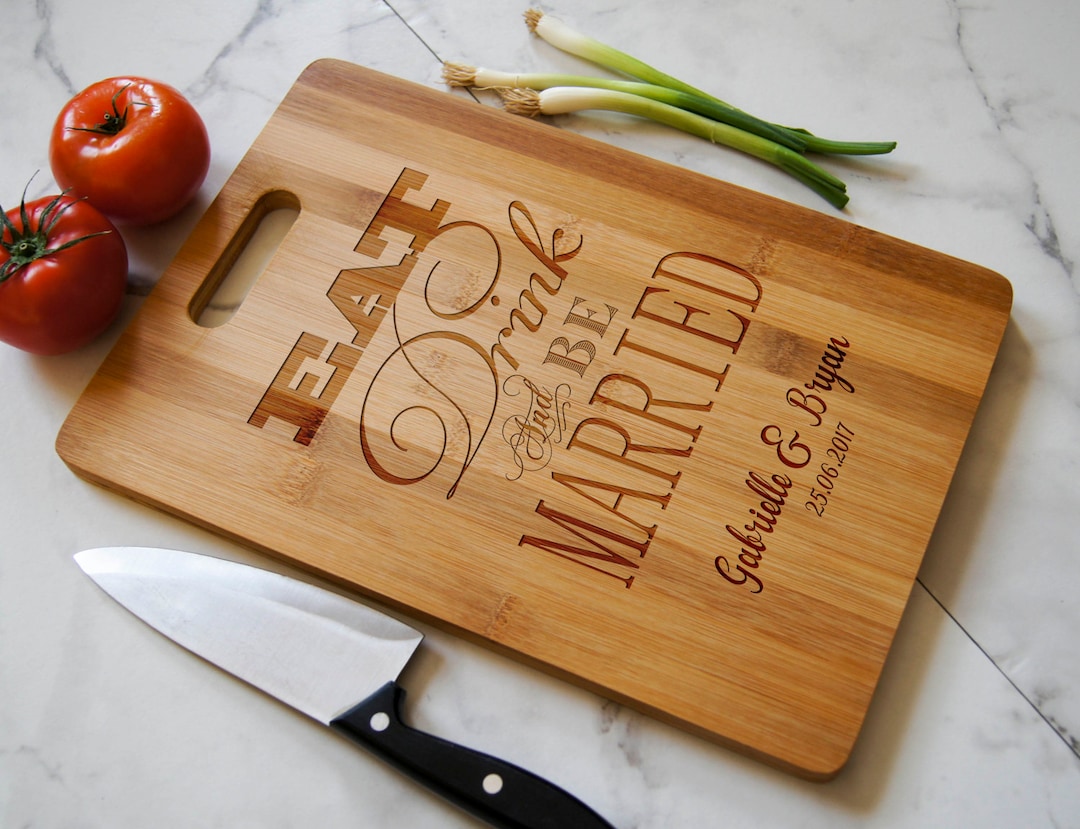 Planche fromage en bambou, Plateau fromage personnalisé, Cadeau mariage
