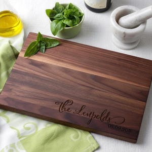 Planche à découper personnalisée, Planche de charcuterie personnalisée, Planche à découper gravée, Cadeaux de mariage, Cadeaux pour le couple, Cadeaux de Noël