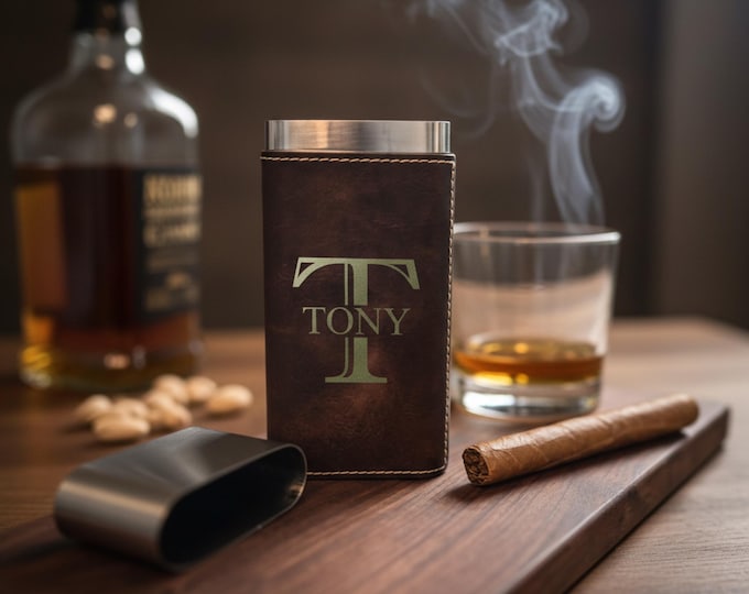 Personalized Cigar Travel Case with Cutter — Leatherette Monogrammed Cigar Case for Groomsmen