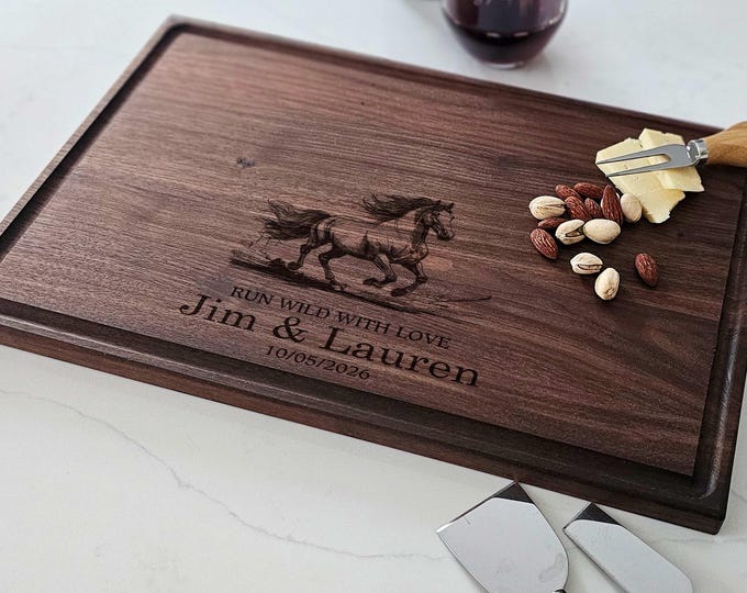 Personalized Cutting Board – Horse-Lover Couple: Custom Engraved Charcuterie Board, Horse Enthusiasts | Special Engagement or Wedding Gift