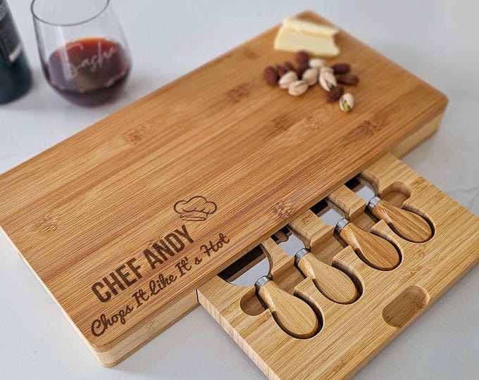 Personalized Cheese Board – Chops it Like It’s Hot: Custom engraved with Chef (name), a perfect gift for culinary enthusiasts & home chefs
